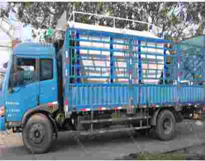 天津客戶散裝飼料運(yùn)輸車(chē)發(fā)貨
